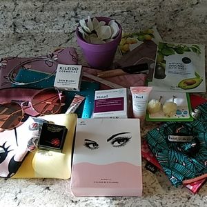 🌼Open to offers + free gift w purchase!🌼